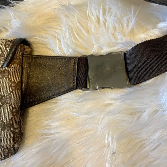 Authentic Gucci hip bag. - Picture 6 of 13